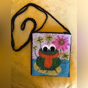 Adorable Beaded Crossbody Frog Bag